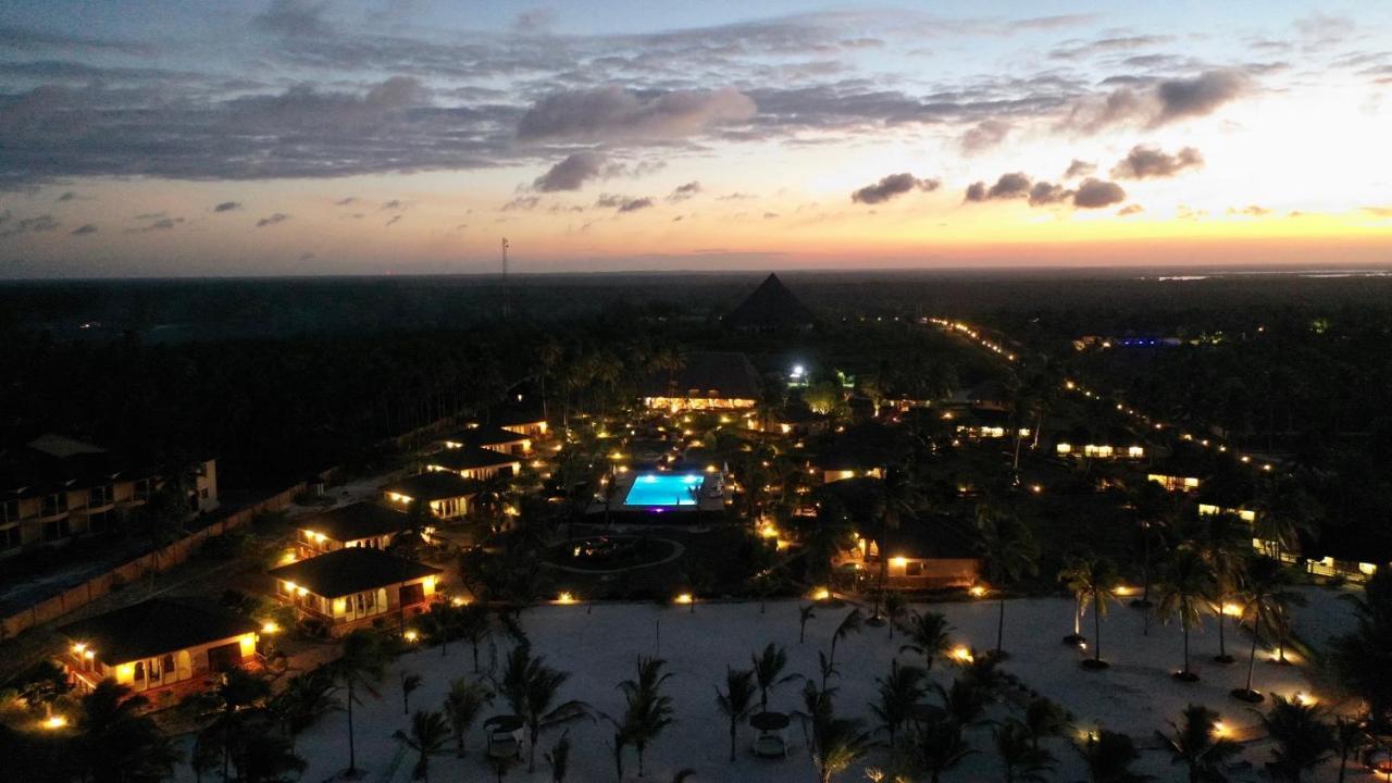 The Sands Beach Resort Буэхуу Экстерьер фото